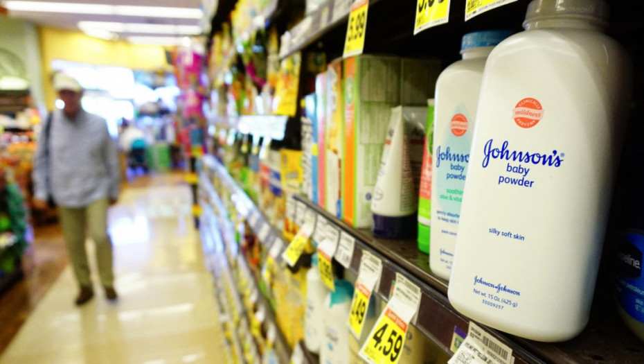 Johnson & Johnson plaća odštetu od 5,5 milijardi dolara zbog bebi pudera koji navodno izaziva rak jajnika