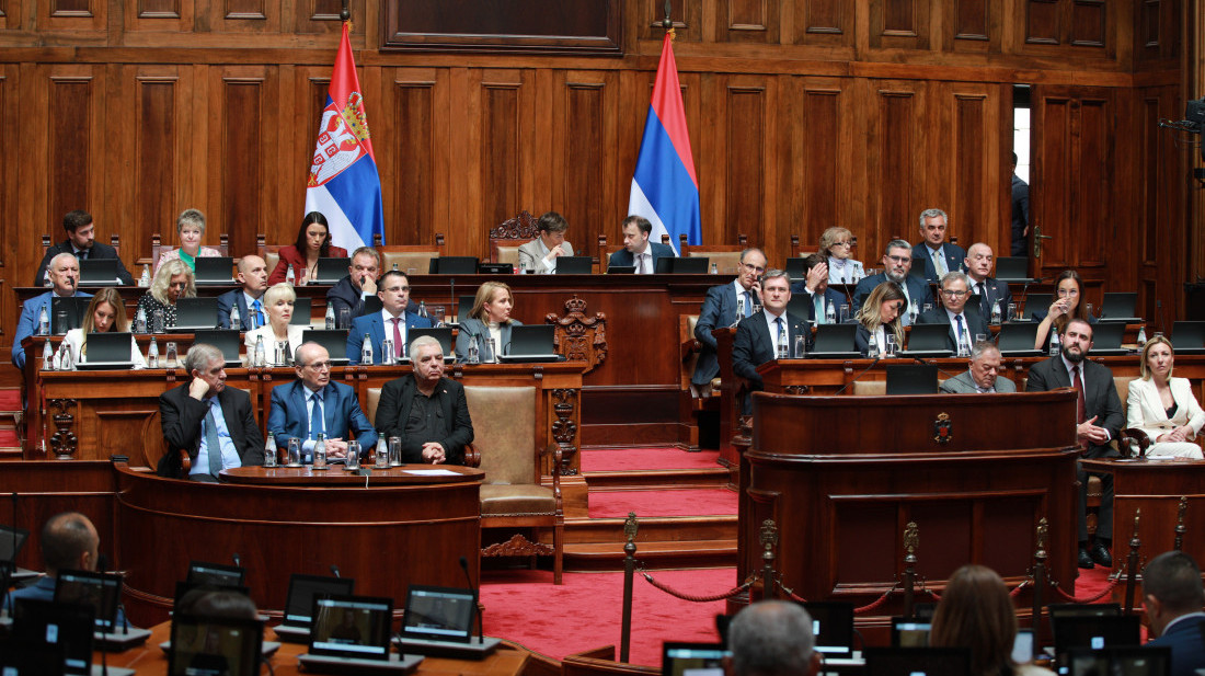 Sutra nastavak sednice Narodne skupštine o nepoverenju Vladi Srbije