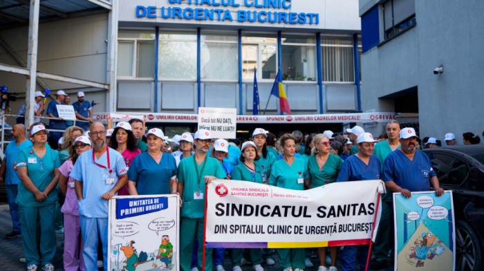 Štrajk "belih mantila" u Rumuniji:  Hiljade zdravstvenih radnika nezadovoljno najavljenim restriktivnim merama