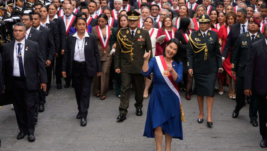 Keiko Fudžimori položila zakletvu, postala prva žena predsednica Perua (FOTO)