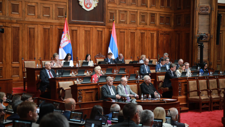 Danas nastavak vanredne sednice Skupštine Srbije, na dnevnom redu i rebalans budžeta