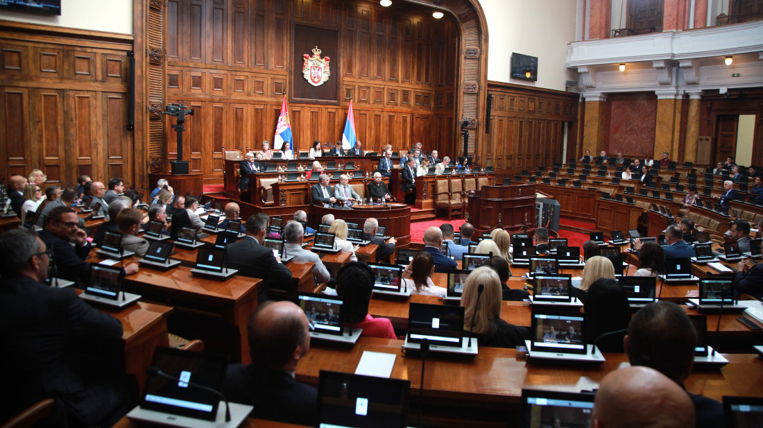 Skupština Srbije izglasala poverenje Vladi: Vladajuća većina podržala kabinet Đura Macuta