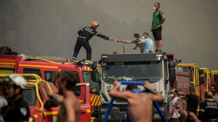 U požaru u departmanu Žirond izgorelo 80 hektara šumskih istraživačkih lokacija INRAE
