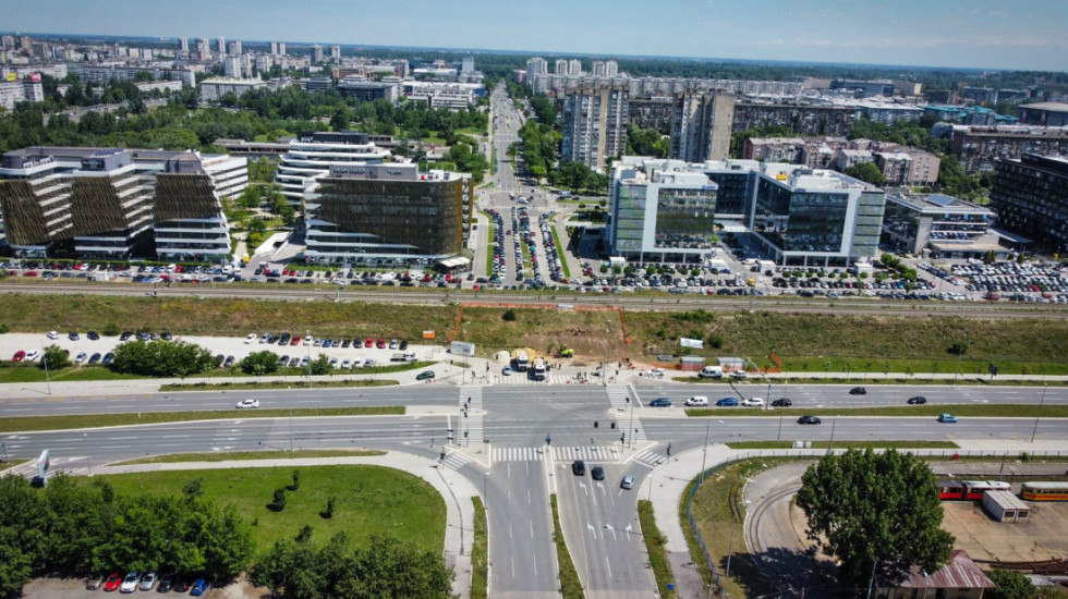 Probijen podvožnjak između Bulevara umetnosti i Bulevara Crvene armije na Novom Beogradu