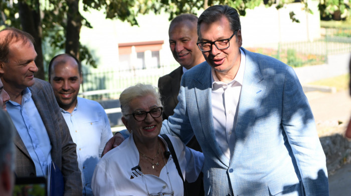 Vučić: Više od 12.000 prijava na "Ko si, bre, ti", do sada smo odgovorili na 4.300