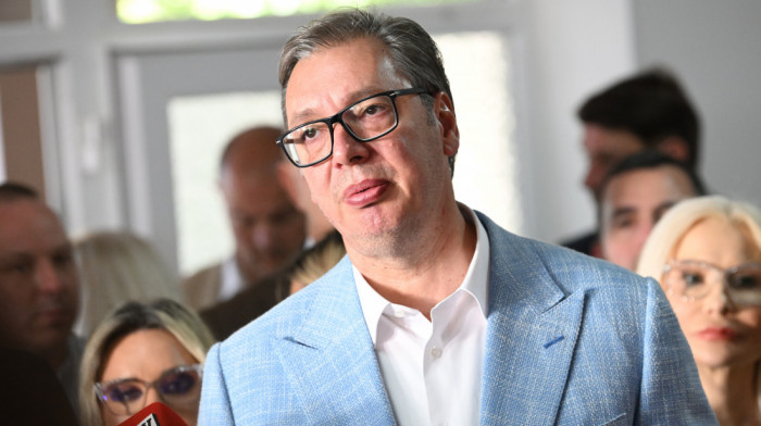 Vučić: Srbiji odlično ide ekonomski, podaci o prihodima su dobri