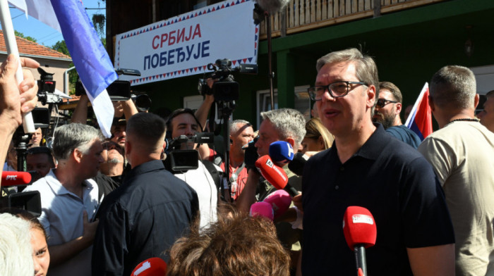 Vučić: Biće značajno povećanje penzija, plata, minimalca, ali važno da bude više dece
