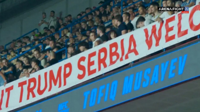 Spektakl uz poruku za Belu kuću: Šta je srpska publika u Beogradskoj areni poručila Donaldu Trampu