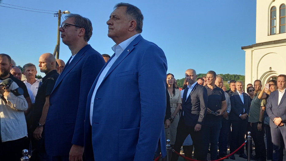 Dodik i Vučić na obeležavanju slave hrama u Sitnici u Republici Srpskoj