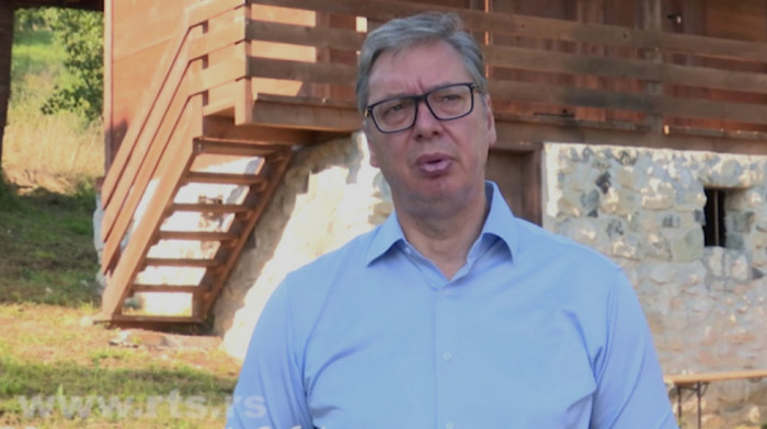 Vučić se obratio iz Čipuljića: Prošlo je vreme kada smo se izvinjavali što su nam ubijali ljude