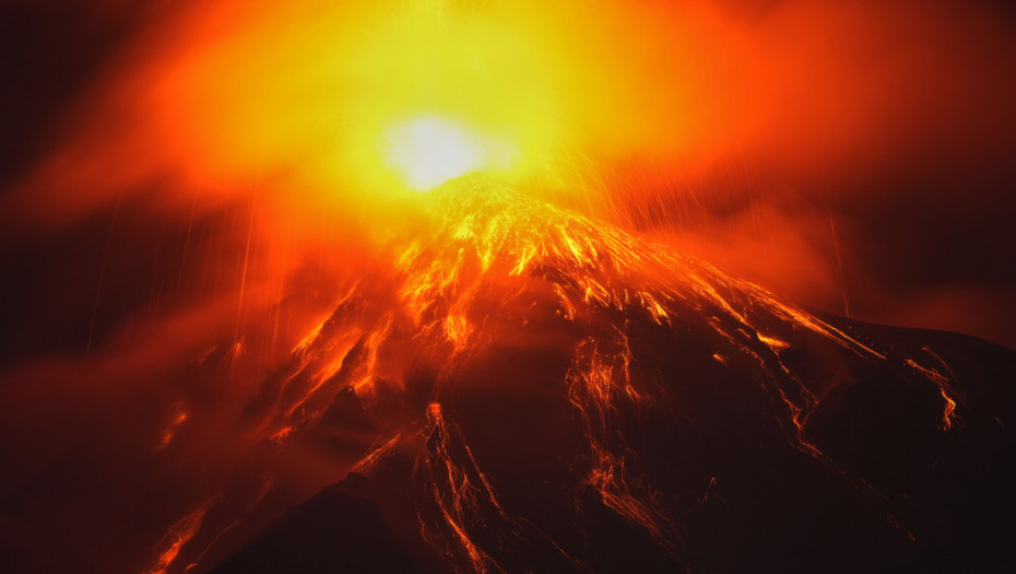 Erupcija vulkana Fuego: Crveni alarm u Gvatemali, hiljade ljudi van svojih domova dok vlasti upozoravaju na bujice