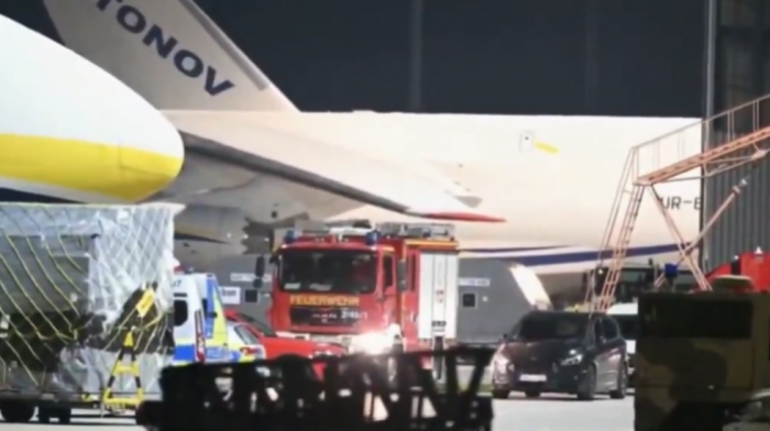 Dva avio-incidenta u Nemačkoj prošle noći: Ukrajinski putnički i avion DHL-a na meti dronova-bombi (FOTO)
