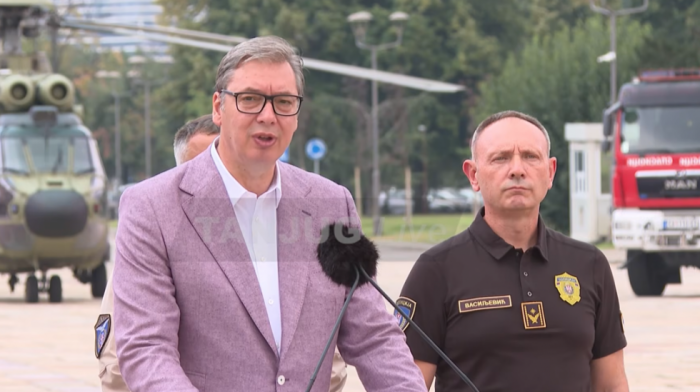 Vučić zahvalio vatrogascima koji su gasili požare u Španiji: U Deliblatskoj peščari i dalje veliki problemi