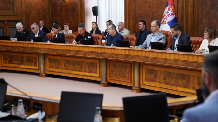 Dačić: Zbog istorijski niskog vodostaja Dunava zabranjena nepotrebna potrošnja vode