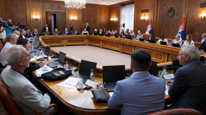 Od 7. septembra počinju prijave za jednokratnu pomoć: Ceo paket vredan skoro milijardu evra