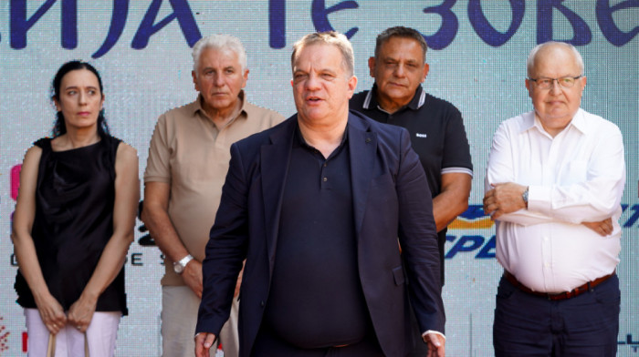 Ministar Dejan Vuk Stanković posetio učesnike kampa "Srbija te zove"