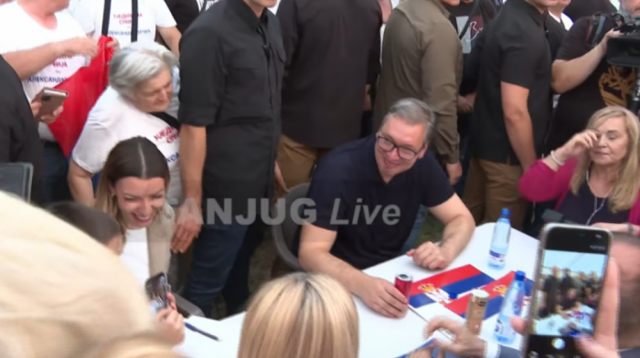Vučić: Povećanje penzija ove godine, penzije će pratiti rast plata