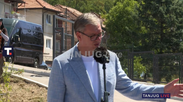 Vučić u Prijepolju: Najavio 40 miliona evra ulaganja i povećanje penzija