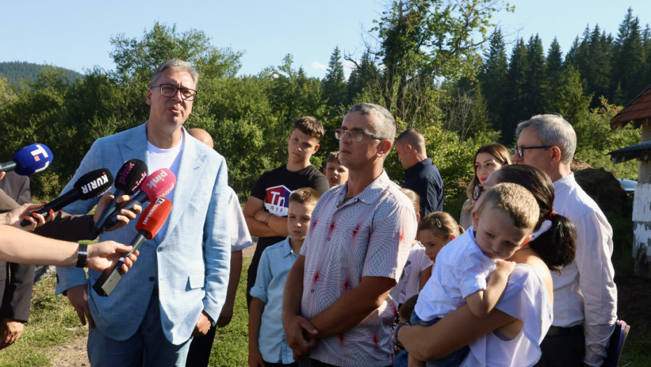Vučić: Nemojte da delite ljude po verskoj pripadnosti, za mene su svi građani