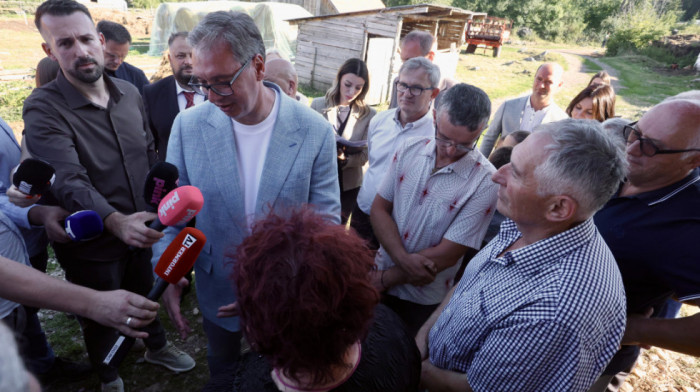 Vučić se oglasio na Instagramu: Hvala građanima na kritikama, moramo još više da radimo (VIDEO)