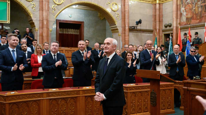 "Velika politička ironija u Mađarskoj": Ko je Andraš Baka -bivši šef Vrhovnog suda koji je ušao u sukob sa Orbanom