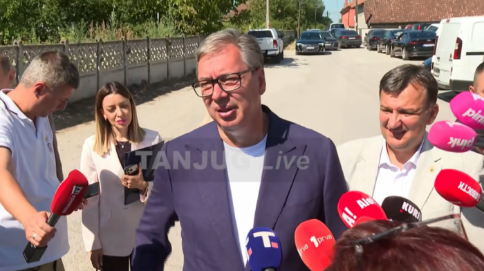 Predsednik Vučić na jugoistoku Srbije: U obilasku preduzeća "Ukras" u Velikom Popoviću kod Despotovca