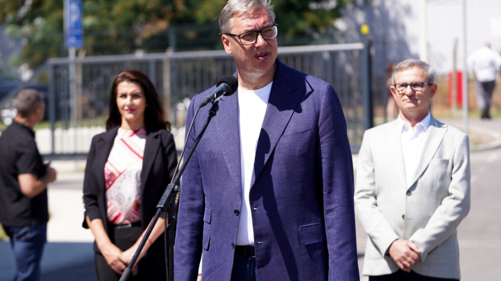Predsednik Vučić na jugoistoku Srbije: Fabrika kablova u Jagodini će nastaviti da radi, isplaćene su plate (VIDEO)