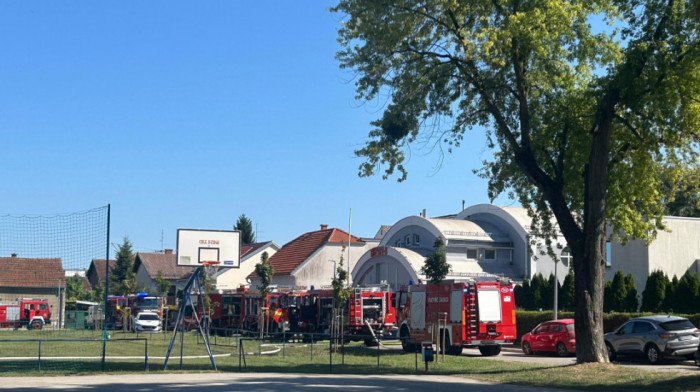 Eksplozija i požar u Varaždinu: Plinske boce letele po dvorištu (FOTO)