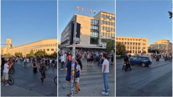 Protest u Novom Sadu povodom godinu dana od incidenta ispred prostorija Srpske napredne stranke (VIDEO)