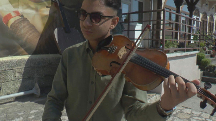 Sabor violinista Srbije u Pranjanima: Više od 1.500 posetilaca na otvaranju, večeras nastupi virtuoza