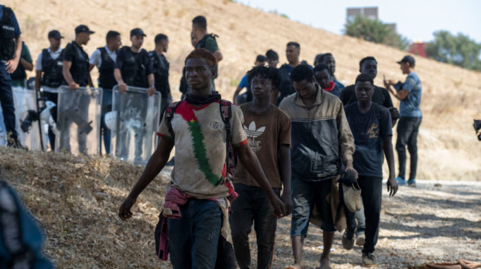 Španija preuzima deo luke u Seuti: Planirani šatori za hiljadu migranata