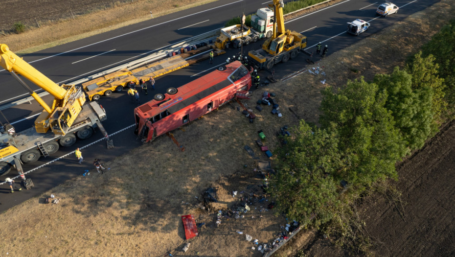 Vozač autobusa smrti najverovatnije zaspao: Poljski ministar infrastrukture naredio pojačane inspekcije