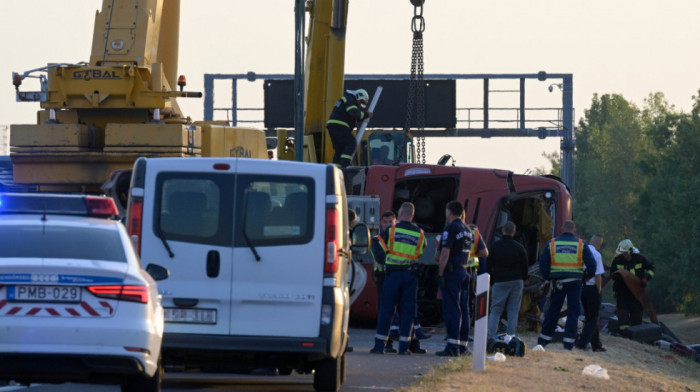 Teška nesreća u Mađarskoj: Poljski autobus sleteo sa puta, dvanaest poginulih (FOTO, VIDEO)