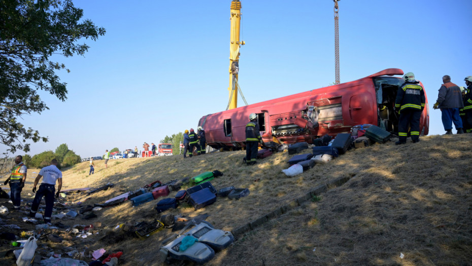Poljska vlada šalje u Mađarsku avion sa medicinskim službenicima posle teške saobraćajne nesreće