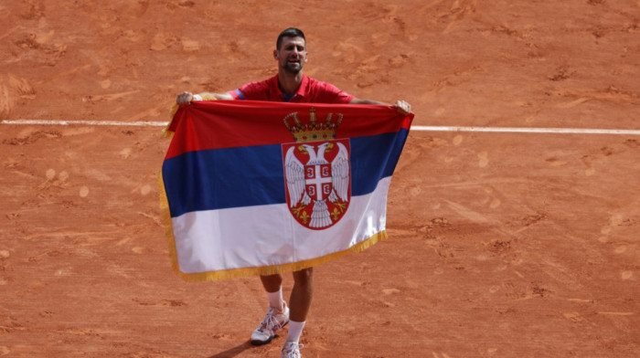 Novak Đoković ima idealan scenario završetka karijere: Sa zastavom Srbije na ramenima