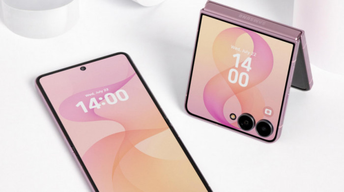 Bez stativa i bez dodatne opreme: Kako Galaxy Z Flip8 koristi FlexCam za snimanje iz različitih uglova