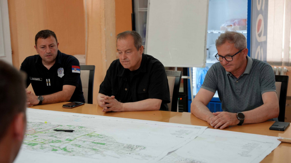 Dačić: Požar na Stolovima kod Kraljeva pod kontrolom, lokalizovan na tri od četiri lokacije