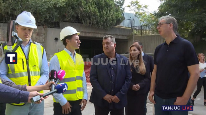 Vučić obilazi radove na sanaciji GAK i na izgradnji dečije klinike "Tiršova 2"