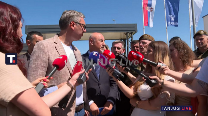 Vučić obišao radove na fabrici "Složenih borbenih sistema": Veliki značaj razvoja novih generacija naoružanja i municije