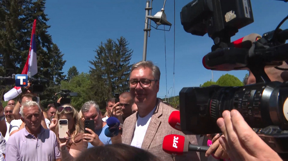 Vučić najavio veća ulaganja u Toplički okrug: Srbija mora da podigne natalitet