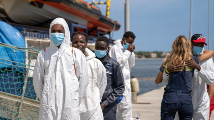 Drama na Sredozemnom moru: Oko 35 migranata iskrcalo se na italijansko ostrvo Lampeduza, još 52 je na moru