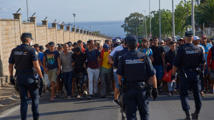 Španski ministar ekonomije danas u Seuti, zbog pomoći povodom ilegalnih migranata