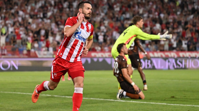 Crvena zvezda - Viktorija Plzenj 1:0 (poluvreme): Prednost crveno-belih