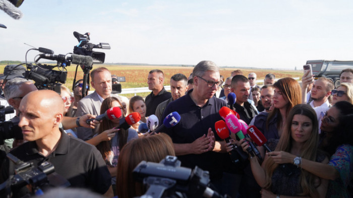 Vučić započeo posetu Sremskom okrugu: Autoput Kuzmin - Sremska Rača povezaće Beograd i Bijeljinu