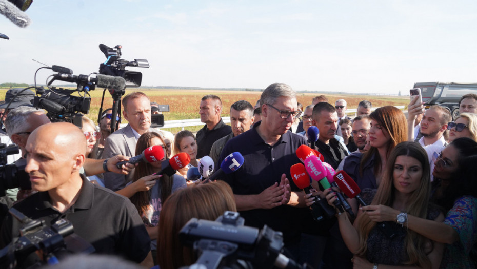 Vučić započeo posetu Sremskom okrugu: Autoput Kuzmin - Sremska Rača povezaće Beograd i Bijeljinu