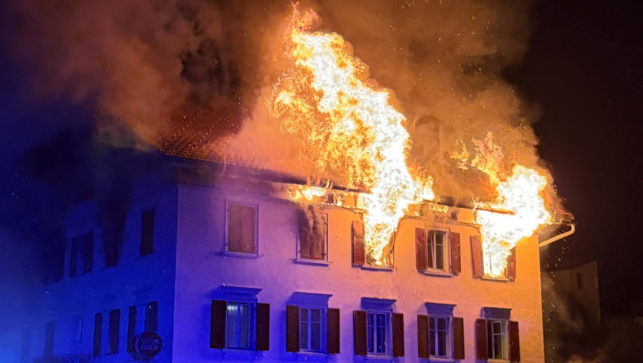 Tragedija u Švajcarskoj: Petoro nestalih i osmoro povređenih u požaru u zgradi