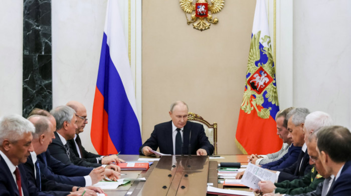 Putin okupio ruski bezbednosni vrh: Na stolu vojno-politička pitanja i strategija razvoja Arktika