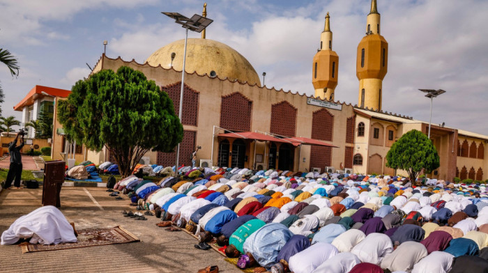 Otmica u Nigeriji: Naoružani napadači odveli više od 60 vernika iz džamije