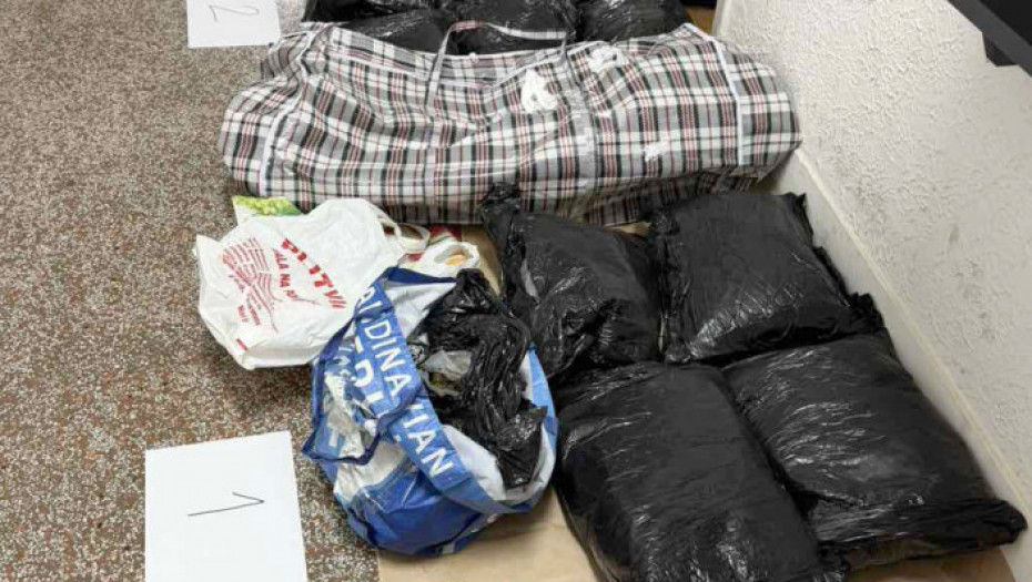 Velika zaplena u Staroj Pazovi: Uhapšen osumnjičeni, na tavanu pronađeno više od 38 kilograma marihuane