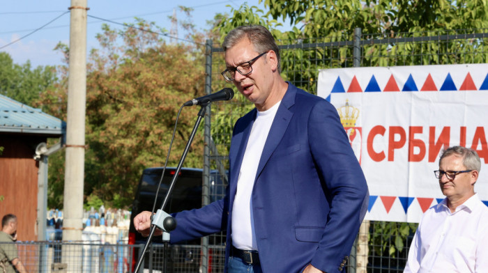 Vučić: U toku istraga o vatrenoj lopti koja je stigla sa KiM, namera da se izazove poža